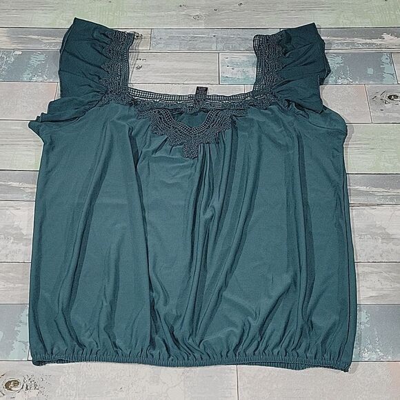 Daytrip Tops - Daytrip Shirt/Top Square Neckline sz Large